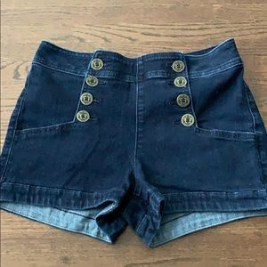 Mid rise Jean Shorts -like new